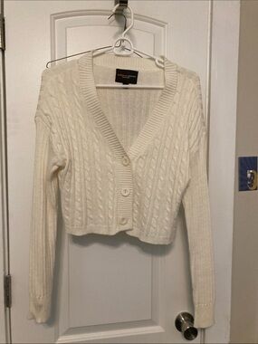 Banana Republic Cream Cable Knit V-Neck Cropped Cardigan